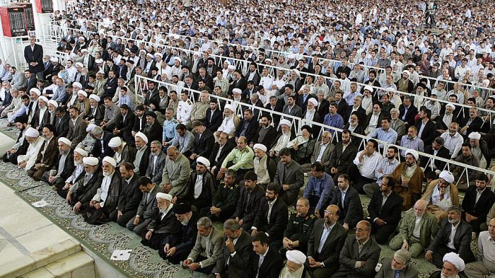 Friday Prayers in Iran: Saudi misconduct, American infiltration
