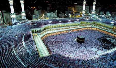 Tehran Says KSA Repels From Path of God, Quits Hajj