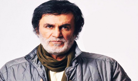 Death of Returned Diaspora Pop Icon and Ex-President Ahmadinejad 