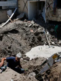 Italian Analyst Condemns Israel's Aggressions, Warns of Energy-Driven Geopolitical Strategy