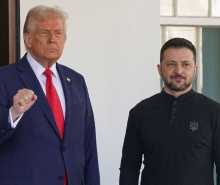 خیلی دور، خیلی نزدیک