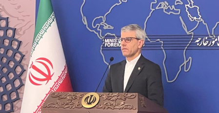 بقایی: رفتار امارات در کشورهای منطقه را با موضوع جزایر خلط نمی‌کنیم