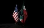 سیگنال های دو جانبه تهران و واشنگتن برای کاهش تنش ها