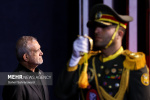 ادای احترام میهمانان عالی‌رتبه خارجی به پیکر رهبر شهید انقلاب