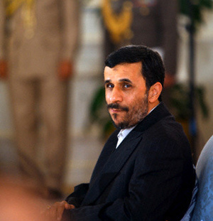 آیا حسین اوباما با محمود احمدی نژاد گفت و گو می کند؟