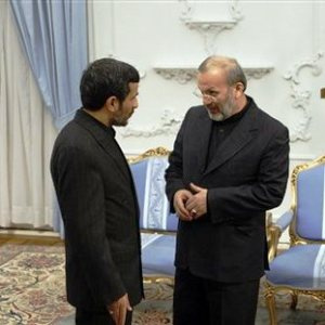 انتظارات براورده نشده احمدى نژاد از منوچهر متکى