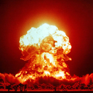 خطر جنگ هسته اى هنوز جهان را تهديد مى کند