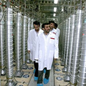 ایران همچنان با ماشین های هسته ای جدید دست و پنجه نرم می کند