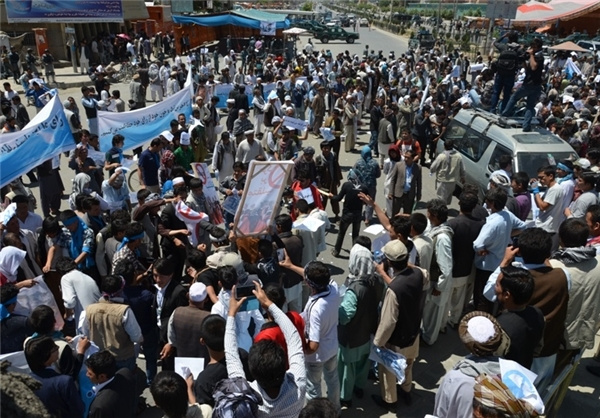تصاویر: تجمع هواداران عبدالله در خیابان‌های کابل