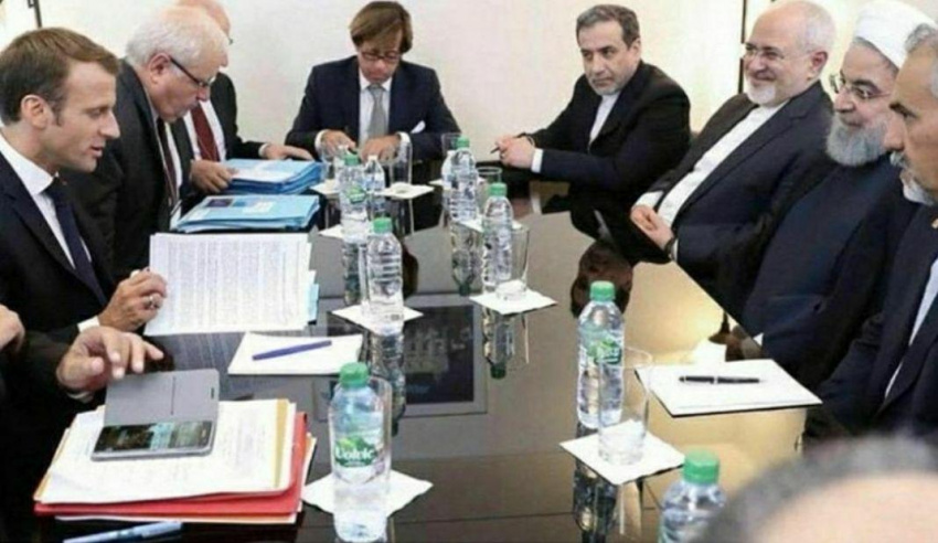 توضیحاتی درباره عکس بحث برانگیز دیدار هیئت ایرانی و فرانسوی