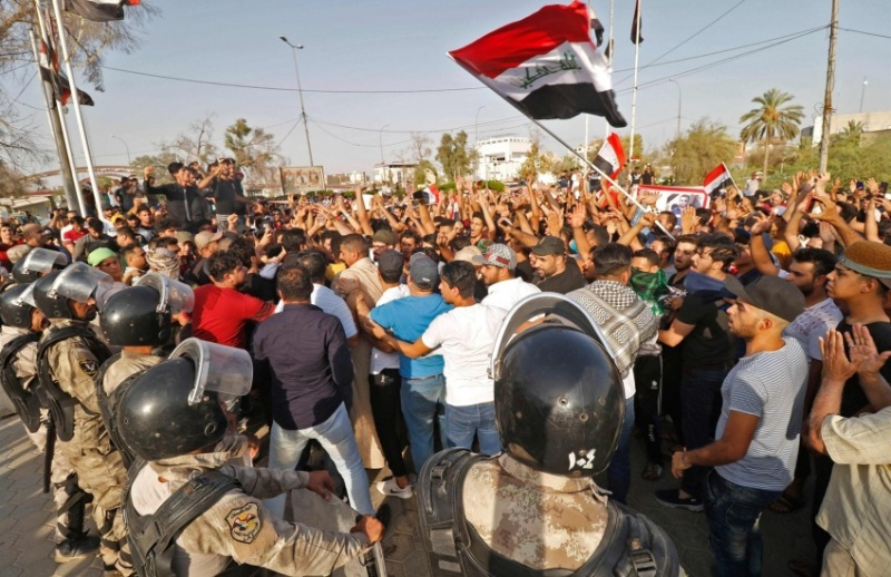 عراق از مرحله آشوب سیاسی وارد هرج و مرج خیابانی شد