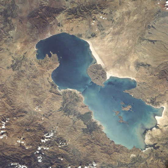 سیاست تنش آفرینی و فرار رو به جلوی باکو در ماجرای دریاچه ارومیه