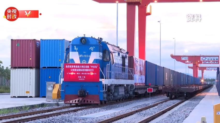 توافقنامه راه آهن امضا شد/ پیام های تبریک ویدیویی رهبران سه کشور / راه آهنی برای اتصال چین،قرقیزستان و ازبکستان