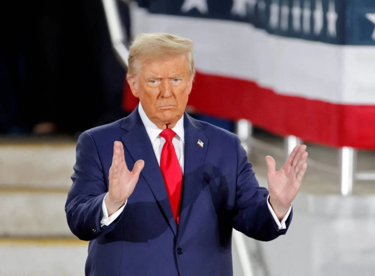 آقای ترامپ به خود آیید