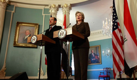 دو پیام هیلاری کلینتون به امریکا و ایران