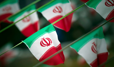 آیا ایالات متحده باید به کمپین اعمال فشار حداکثری بر ایران ادامه دهد؟