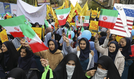 گمانه زنی های نادرست غرب درباره «انقلاب جدید ایرانی»!