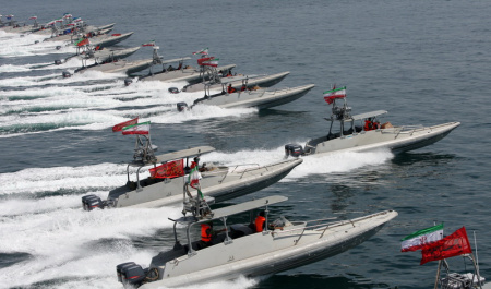 ادامه «جنگ لفظی» ایران علیه حضور آمریکا در خلیج فارس