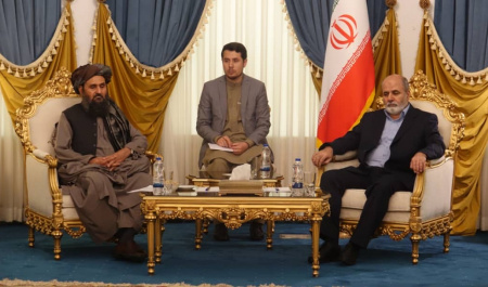 ملا عبدالغنی برادر با دبیر شورای عالی امنیت ملی دیدار کرد