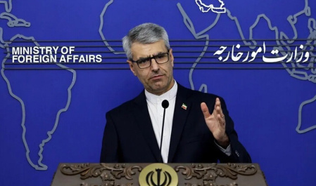بقایی: ادعای تعطیلی سفارتخانه‌های خارجی در تهران صحت ندارد