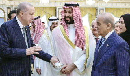 ارتش، پول، بمب اتم