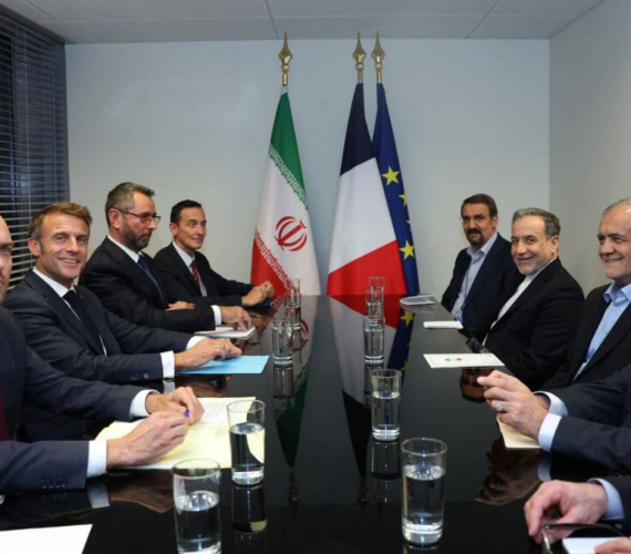 از دیپلماسی انسانی تا دیپلماسی هسته‌ای